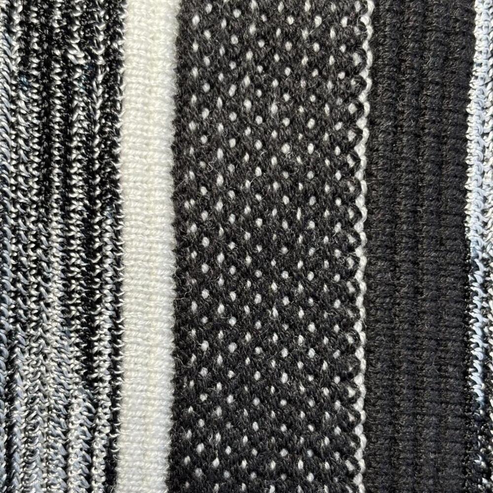 WHITEHOUSEBLACKMARKET Women L Sleeveless Top Zebra Pattern - Picture 3 of 8